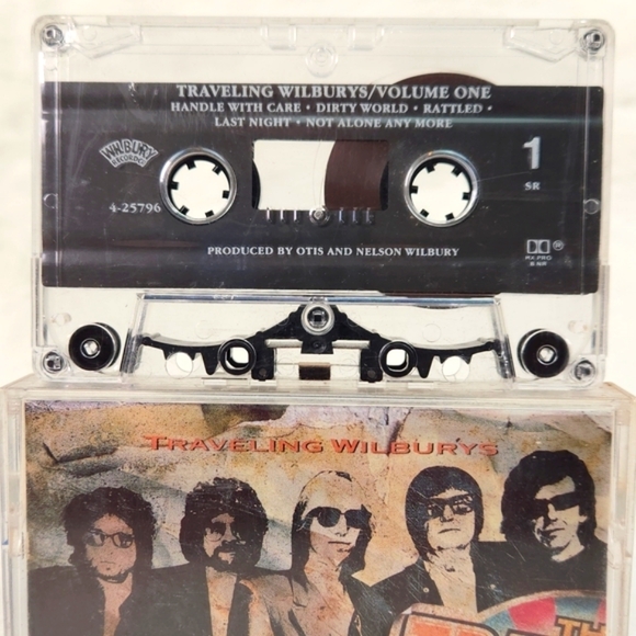 Traveling Wilburys Vol I Cassette VTG 1988 Wilbury Records - Picture 9 of 14